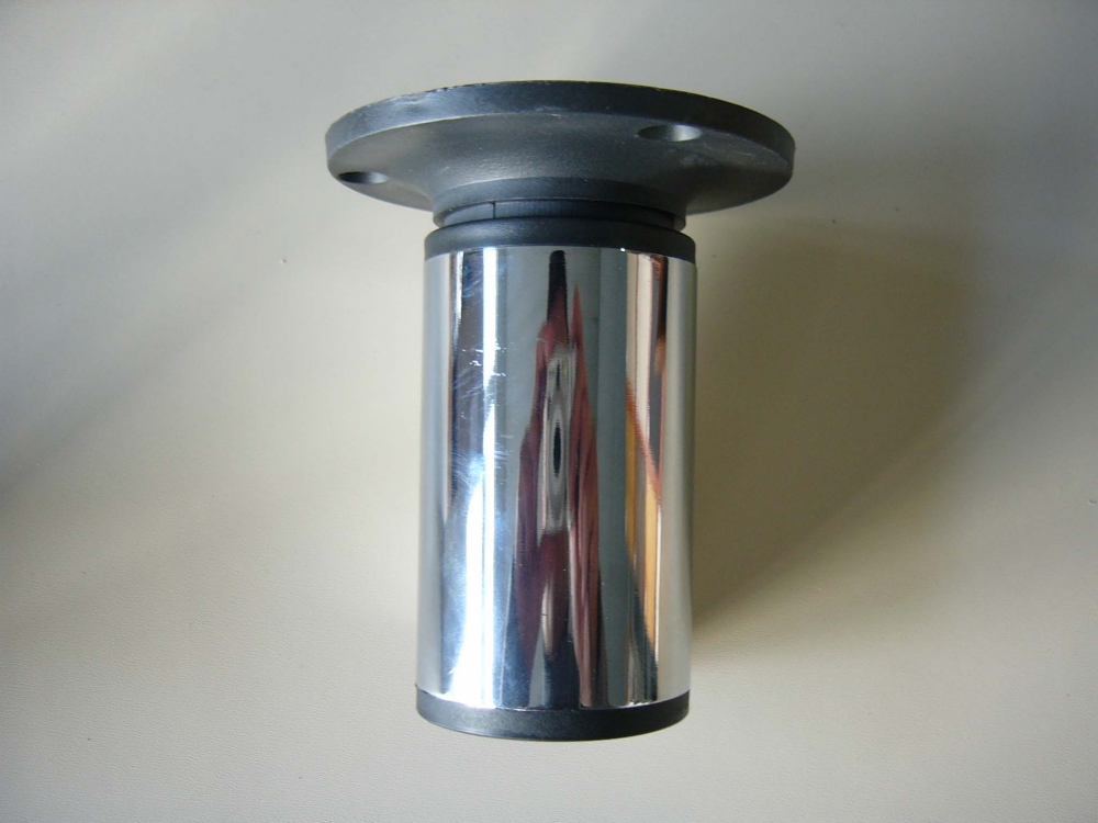 Állítható szekrényláb króm