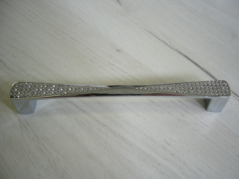 Fogantyú COMO 128mm