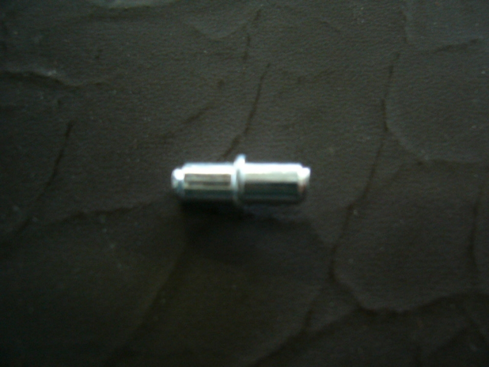 Csapos polctartó 100db