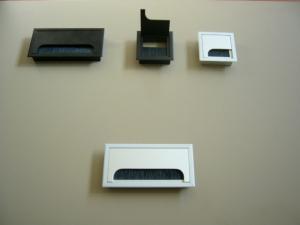 Kábelátvezetõ 80x160 ezüst