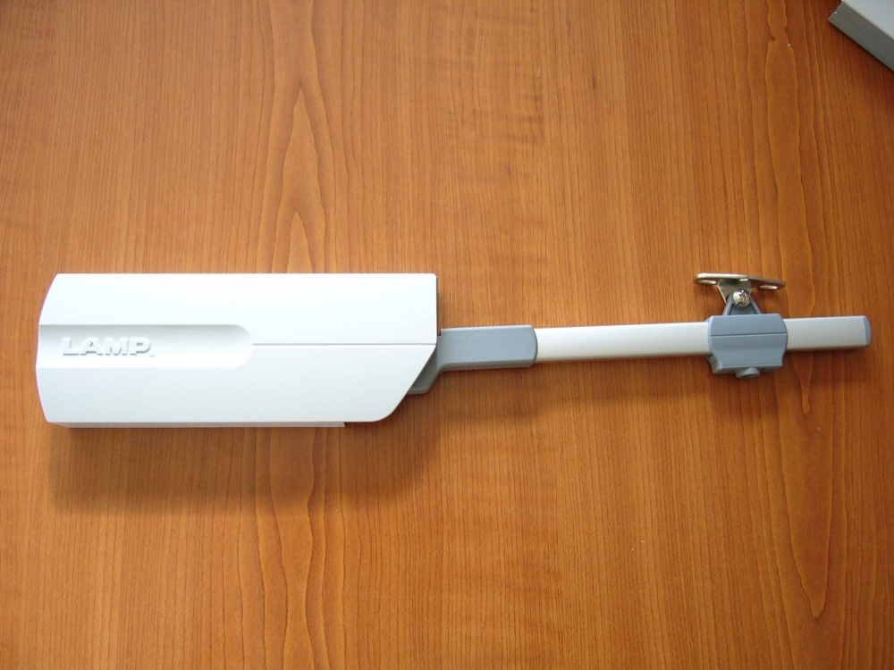 Felnyíló kar jobbos erõs